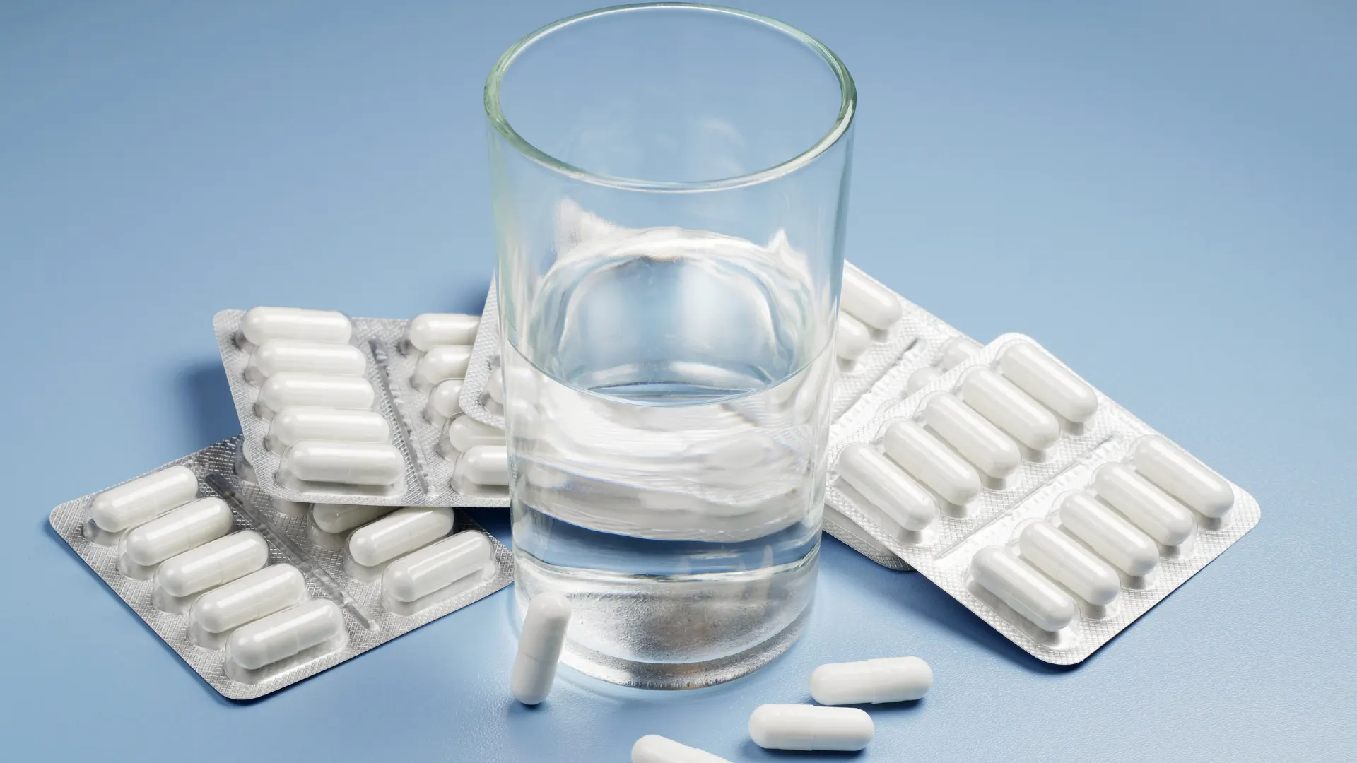capsules of glutathione and Lyme detox